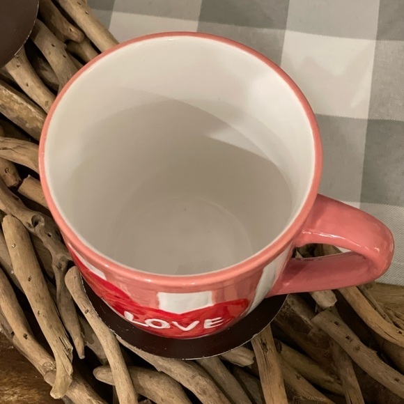 PAIR of 💞Valentine’s Day💞 “Love” Mugs - Picture 8 of 10